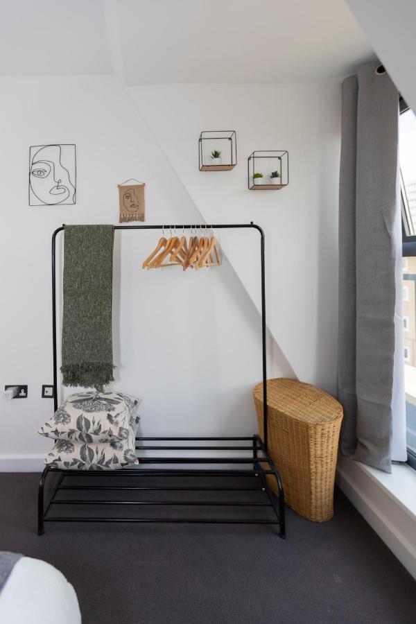 Stunning 3 Bedroom Penthouse With Terrace And Lift London Exterior foto